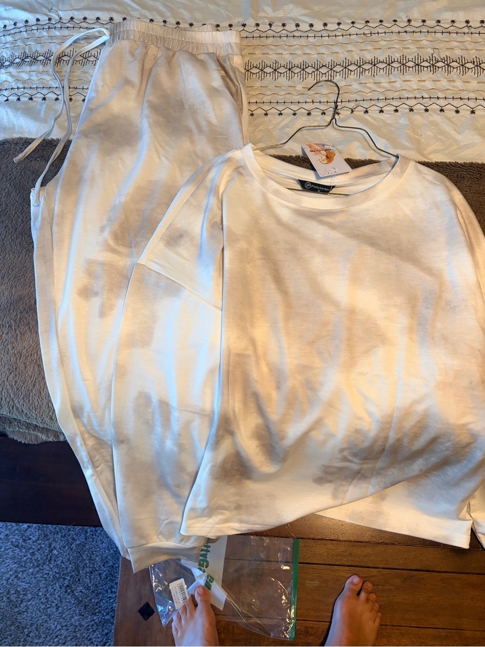 Women’s White and gray Sweatshirt and Jogger Set